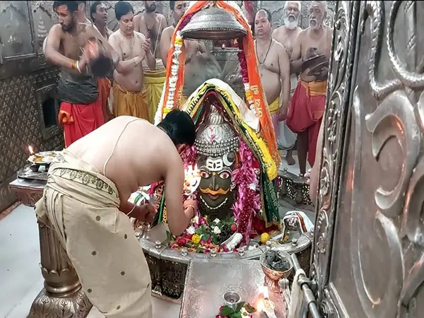 Special Bhasma Aarti At Mahakaleshwar Temple On Mauni Amavasya In Ujjain