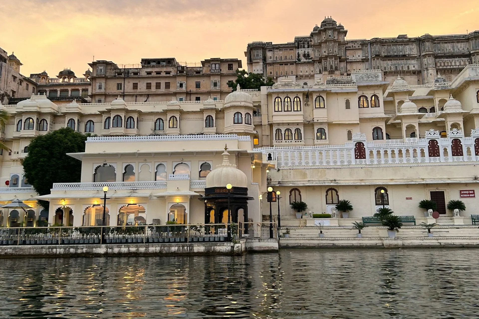 Jaipur Udaipur Tour Package From Delhi By Train