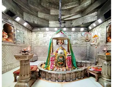 Ujjain Mahakal Darshan Omkareshwar Indore Tour Package From Delhi By Flight