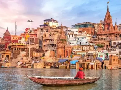 Kashi Vishwanath Tour Package From Delhi By Vande Bharat Express