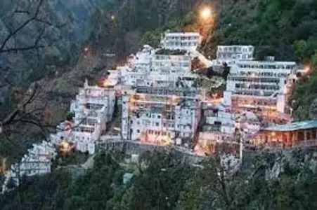 Amritsar Vaishno Devi Tour Package From Mumbai By Flight